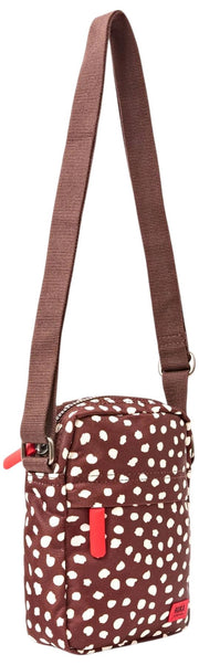 Sac à bandoulière en toile recyclée Roka Bond - Taches marron