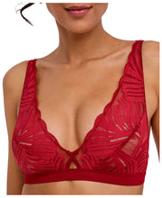 Falke Delicate Touch Triangle Bralette - Vintimille Rouge