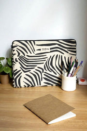 Hindbag Ava Medium 15inch Laptop Case - Ecru Zebra