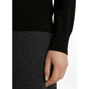 falke-pure-cashmere-v-neck-sweater---black-34457453