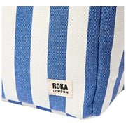 roka-hampstead-cotton-canvas-lunch-bag---denim-blue-stripewhite-35904142