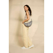 Hindbag Andrea Half Moon Bag - Léopard Blanc Cassé